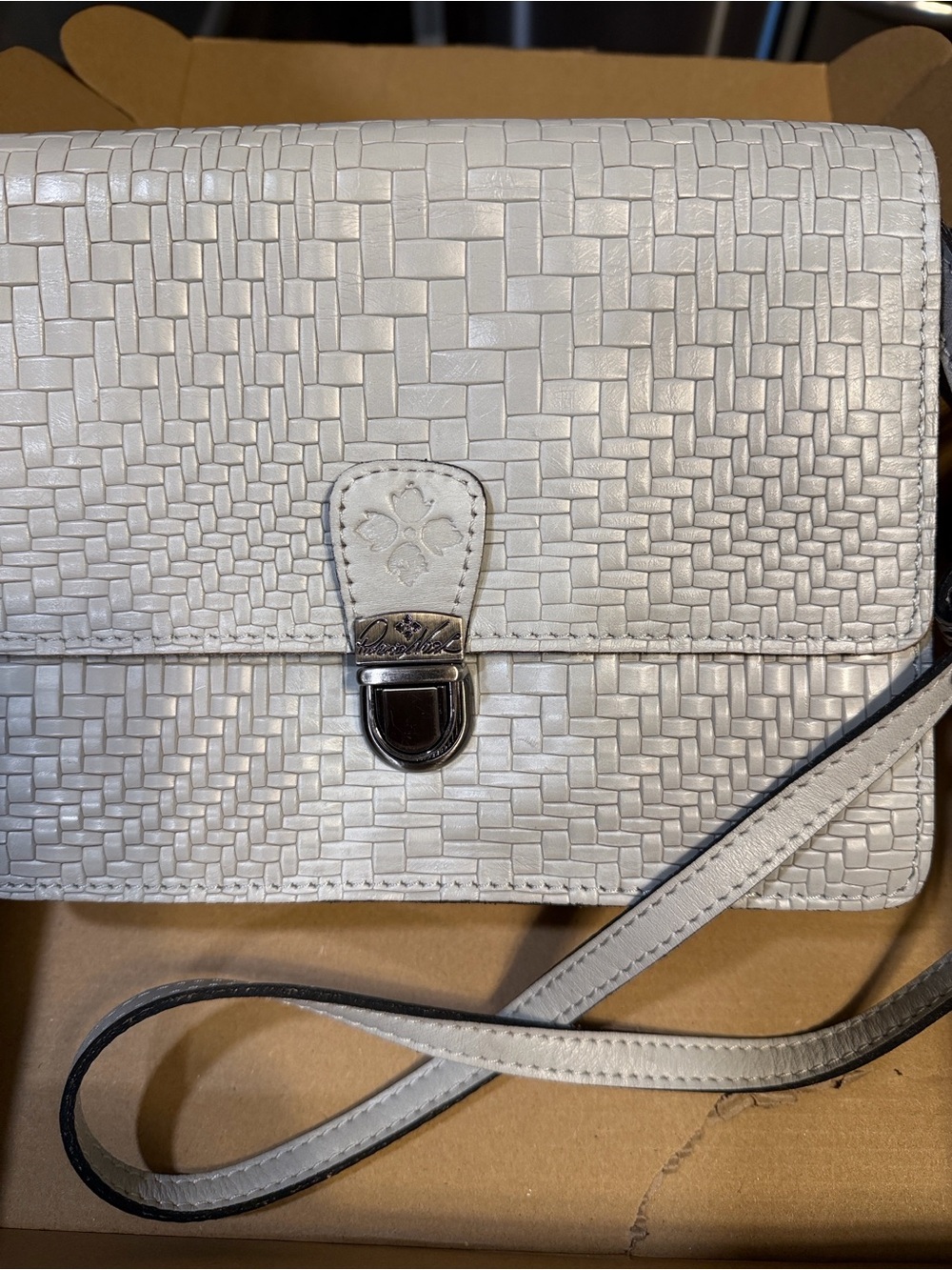 Stunning Patricia Nash crossbody/clutch must see